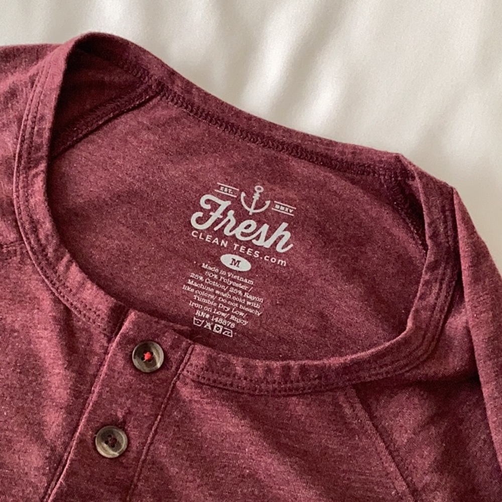 FRESH CLEAN TEES Men's Burgundy Shirt